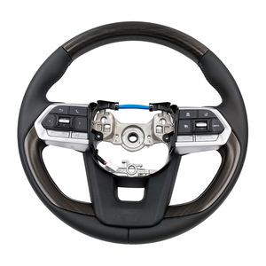 Volante de madera de durazno de 380.7 mm de diámetro interior para Land Cruiser LC300 con botones multifunción estilo clásico - Product Image 3