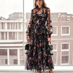 Vestido de noche de organza con estampado floral de manga larga para mujer, cuello alto, cintura imperio, falda maxi transparente con capas - Product Image 1