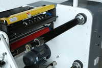 Machine à découper les étiquettes adhésives et les films plastiques RTFQ-550, facile à utiliser, avec déchargement automatique