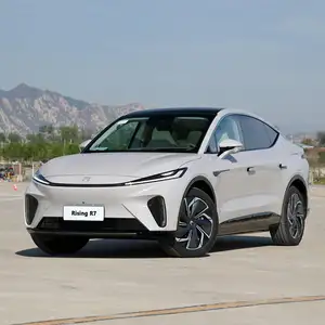 The Fastest New Energy Luxury Mid-size Crossover SUV Ev Car 2024 Rising Auto R7 Pro 4X4 SUV Electric Car