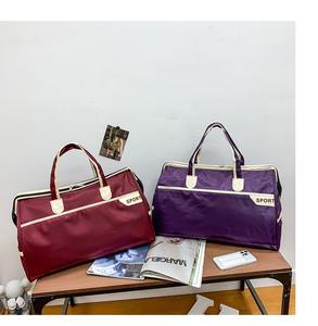 Sac de voyage imperméable personnalisé avec logo, grande capacité, sac de sport pour femmes et hommes, sac fourre-tout de plein air - Product Image 5