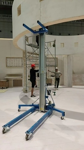 Tahan lama ekonomis 340kg teleskopik luar ruangan dalam ruangan paduan aluminium <span class=keywords><strong>Lift</strong></span> Cranked untuk mengangkat kargo - Product Image 6