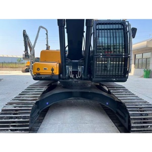 Excavatrice d'occasion Hyundai 305LC-9T, poids opérationnel de 30 tonnes, pelle hydraulique sur chenilles d'occasion avec godet de 0,8 m³ de capacité - Product Image 4