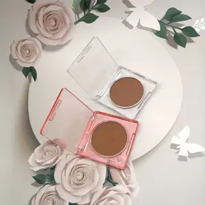 얼굴 윤곽을 그리고는 및 일요일 Kissed 적용 Bronzer 분말을 위한 얼굴 청동 분말