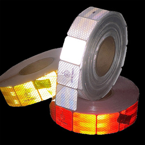 Autocollant en vinyle segmenté jaune rouge blanc auto-adhésif ECE 104R Bande rétro-réfléchissante pour camion - Product Image 3