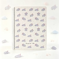 Carnet à spirales format A4 avec couverture en papier et pages intérieures colorées, impression numérique, motif éléphant mignon - Cadeau pour l'école