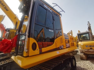 La Nueva excavadora PC200 de Komatsu está a la venta a un precio económico - Product Image 4