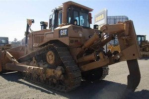 Dozzers de taureau d'occasion D8R D8R D8 d8r, deuxième main, en promotion - Product Image 3