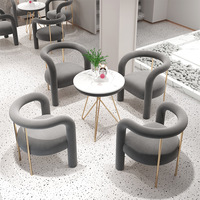 Ensembles de tables et chaises durables pour restaurants commerciaux modernes, salons de thé, cafés, et mobilier de restauration de desserts