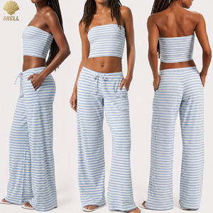 Ensemble chic Y2K en jersey côtelé rayé, comprenant un crop top bandeau ajusté et un pantalon fluide à jambes larges, personnalisable avec logo - Product Image 1