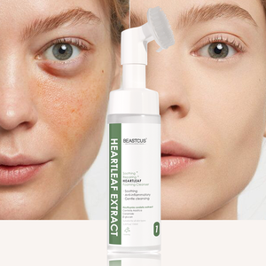 Ensemble nettoyant triple action Houttuynia Cordata avec nettoyant visage à la Centella et aux céramides - Product Image 1