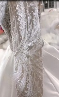 Offre Spéciale d'Afrique 2026 Robe de mariage de luxe en satin à manches longues et épaules dénudées Robe de bal avec appliques en dentelle perlée Robe de mariée