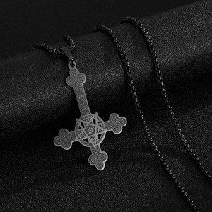 สร้อยคอจี้รูปดาวห้าแฉกแบบขายส่ง สไตล์โกธิค ซาตานิก สำหรับเป็นของขวัญผู้ชาย - Product Image 4