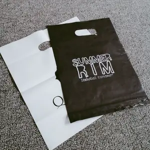 गुआंगज़ौ सस्ते मुद्रण मर कट संभाल प्यारा परिधान के लिए लोगो के साथ प्लास्टिक बैग कपड़े शॉपिंग