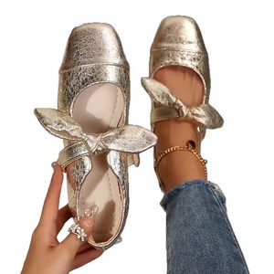 รองเท้าผู้หญิงไซส์ใหญ่ สีพื้น สำหรับใส่กลางแจ้ง ฤดูใบไม้ร่วง แบบสวม แมรี่เจน พื้นเรียบ หนัง PU - Product Image 5