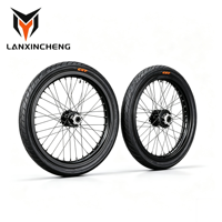 Jeu de roues Surron LBX 17 pouces Sumo avec pneus de route pour moto, comprenant un pneu avant 70/90-17 et un pneu arrière 90/80-17, ensemble de montage.