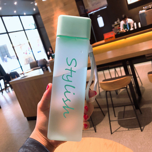 Borraccia Sportiva Quadrata Personalizzabile con Logo, 500ml, Portatile in Plastica, Regalo per <span class=keywords><strong>il</strong></span> Ritorno a Scuola, con Laccetto - Product Image 6