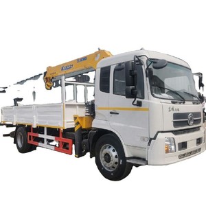 Precio de Fábrica, Camión Grúa de Pluma Recta Dongfeng 4x2 de 5 Toneladas, 6.3 Toneladas y 8 Toneladas en Venta - Product Image 1