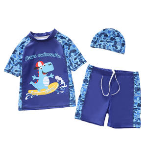 Nouveau <span class=keywords><strong>maillot</strong></span> de bain fendu trois pièces pour enfants, adapté à la vente en gros de maillots de bain à motifs de requin dinosaure pour garçons - Product Image 1