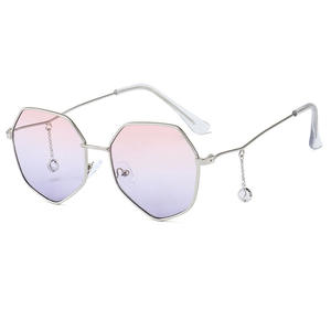 2020 The new personality chain children sunglasses irregular frame sunglasses glasses wholesale tong street snap - Product Image 5