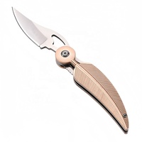Couteau de poche pliant personnalisé en forme de plume avec manche en aluminium et bord en bec, idéal pour le camping en extérieur, livré dans un sac en nylon