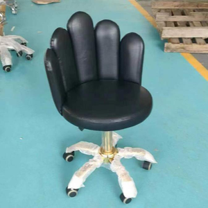 Chaise de beauté et de coiffure réglable de qualité supérieure avec base dorée et roues Mobilier de salon élégant pour salons de coiffure Studios de beauté - Product Image 3
