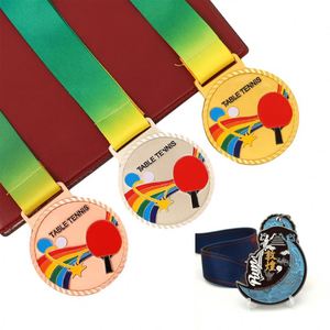 Pas Cher Conception Personnalisée Chine Coupes Athlétisme Sports Trophée Coureur Football Gagnants Médailles Et Rubans Médaille De Sport Vierge - Product Image 1