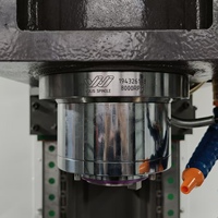 Machine de fraisage verticale CNC automatique de haute qualité WESTE VMC850/855 avec système de commande KND, broche BT40, châssis en fonte