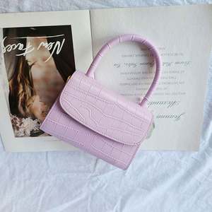 กระเป๋าแฟชั่นผู้หญิงแบรนด์หรู หนัง PU ปี 2025  แบบลำลอง ปิดด้วยกระดุม ความจุ 1-1.9 ลิตร - Product Image 5