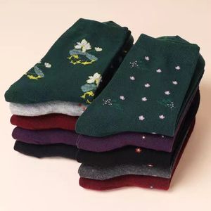 Women Breathable Mid-Calf Socks Polka Dot Pattern Polyester Fiber Regular Casual Socks For Middle Aged 40 60 Years Old - Product Image 2