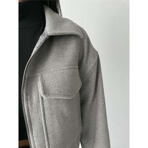 Chaqueta Corta de Cachemira Gris Extra Grande con Cierre Frontal, Capucha con Bordado, Estilo Bomber Varsity, Poliéster Sólido, Talla XL para Otoño y Primavera - Product Image 2