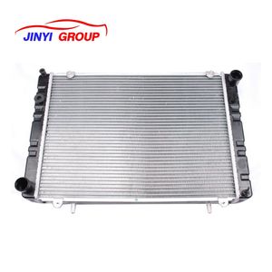 Radiador de coche adecuado para LADA 3302-1301012 33021301012 - Product Image 1