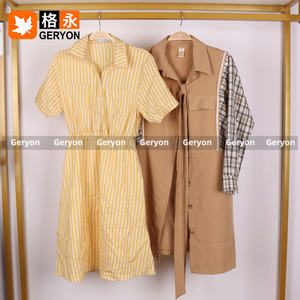Geryon Vintage Vente en gros Robe chemise en coton à manches courtes, usagée et propre, Tailles mixtes Royaume-Uni États-Unis, <span class=keywords><strong>Été</strong></span>, Balles de vêtements <span class=keywords><strong>d</strong></span>'occasion - Product Image 3