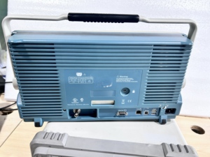 ออสซิลโลสโคปแบบดิจิตอล Tektronix DPO4054 - Product Image 3