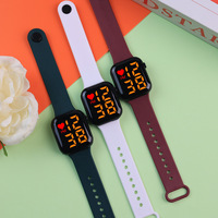 Jam Tangan Digital LED Persegi Elektronik Olahraga Luar Ruangan Grosir Pabrik 2026 untuk Pelajar Anak-anak Unisex Perempuan Laki-laki Wanita Pria