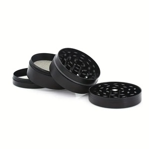 Moulin à herbes sèches de luxe en acier inoxydable de qualité alimentaire, broyeur à épices robuste en métal avec couvercles magnétiques - Product Image 1
