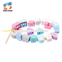 Jouet en bois à lacer avec perles représentant des animaux et des véhicules (voitures, trains, bateaux et avions) – Ensemble éducatif Montessori pour développer la motricité fine W13D507