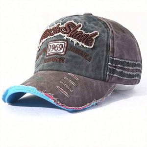 Casquette de baseball décontractée et personnalisable pour hommes et femmes, brodée, avec logo, pour activités de plein air et protection solaire - Product Image 1