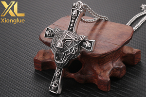 Collier classique pour homme en acier inoxydable avec pendentif crucifix visage de Jésus Christ - Product Image 4