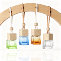 OEM ODM 8ML 10ml Mini Flacon Diffuseur de Parfum Carré Dégradé Coloré pour Voiture, à Suspendre, Portable, avec Bouchon en Bois