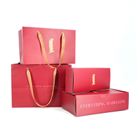 Caja de Cartón Color Marfil Personalizada para Ropa, Bolsa de Papel Roja con Logotipo de Nutria Dorada, Laminado Mate con Asa para Empaque de Prendas