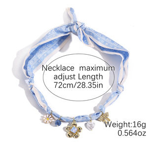Collar de Seda Suave y Transpirable con Múltiples Dijes, Diseño Exclusivo, Estilo Dopamina, Tendencia en Joyería para Minoristas de Boutiques en Línea - Product Image 5