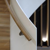 Escalier en colimaçon en bois courbé Escalier hélicoïdal standard de l'Australie