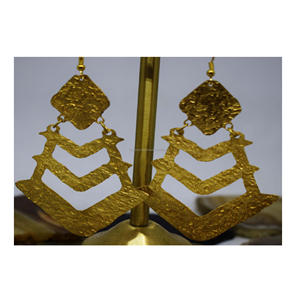 2024 aros ovalados de uso diario hechos a mano, latón sin plomo, pendientes de tuerca de hoja de Ginkgo, pendientes de flores para damas de Arkansas - Product Image 1