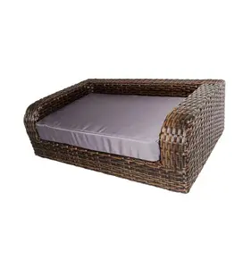 New Design Premium Rattan Basket Pet Product Decorative Dog Beds