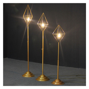 Lámpara de metal con diamantes para decoración de bodas, pasarelas y eventos, con función de elevación, para decoración de caminos y jardines, guía de camino. - Product Image 3