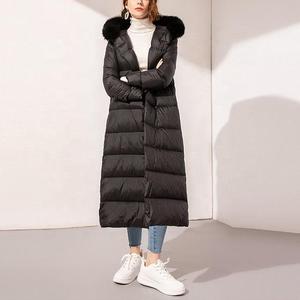 <span class=keywords><strong>Manteau</strong></span> d'<span class=keywords><strong>hiver</strong></span> à capuche en fourrure pour femmes personnalisé OEM <span class=keywords><strong>Manteau</strong></span> long col en V épais et chaud Manteaux bouffants en duvet pour femmes - Product Image 4