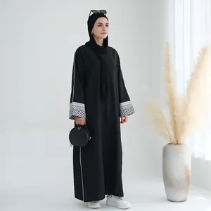Latest Modest Abaya Islamic Clothing Embroidery Panestine Kufiyah Design Ramadan EID Closed Abaya Dubai Women Muslim Dress