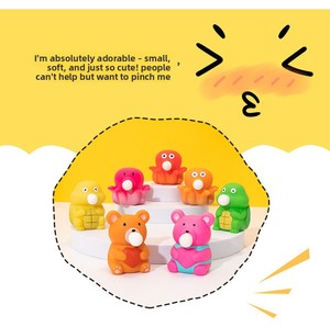 Juguete de cerdito apretable creativo y adorable con lengua, figura de vinilo suave para aliviar la ansiedad juvenil y para jugar a apretar. - Product Image 6
