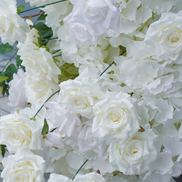 Arrangement floral de roses blanches et d'hortensias S-A8147, chemin de table pour canapé, fleur de sol